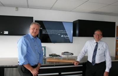 Straightset celebrate their 30th year anniversary