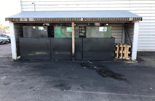 Oil tank before replacement Oil tank before replacement